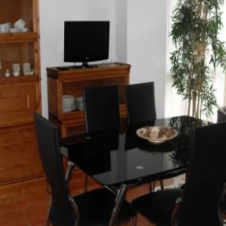 Hotel Habitat Zona Alta 2*