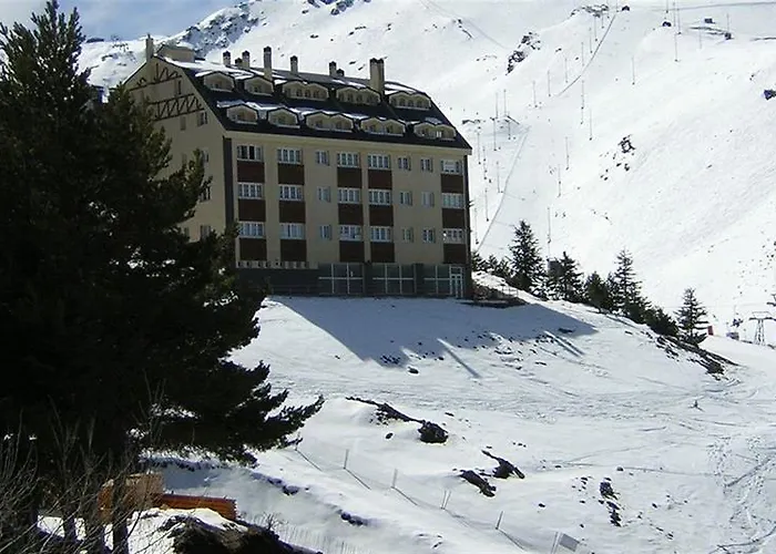 Habitat Zona Alta Hotel 2*