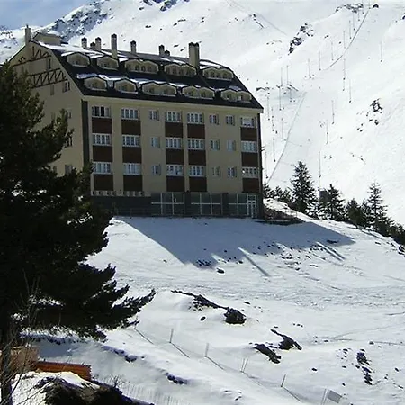 Habitat Zona Alta Hotel 2*