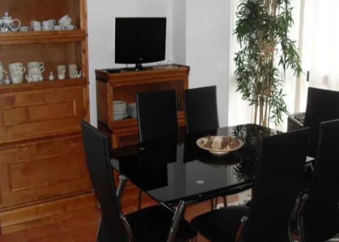 Hotel Habitat Zona Alta 2*