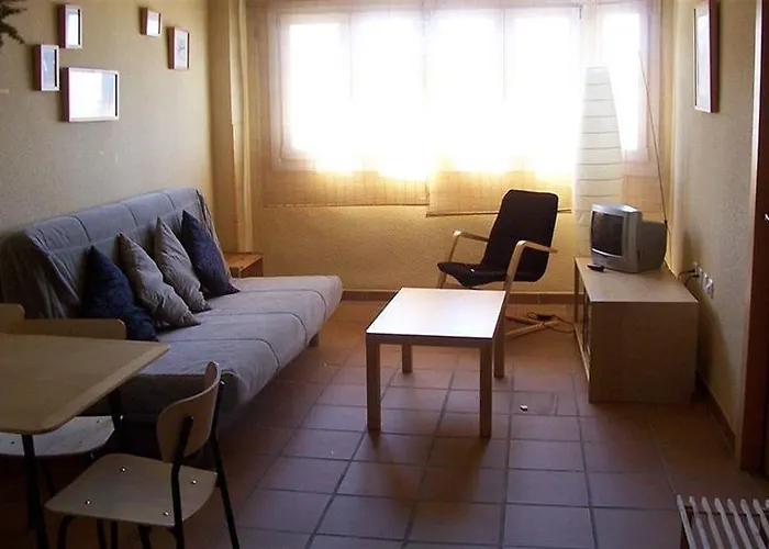 Hotel Habitat Zona Alta 2*