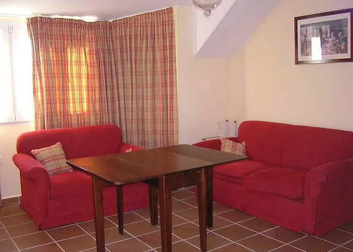 Habitat Zona Alta Hotel 2*